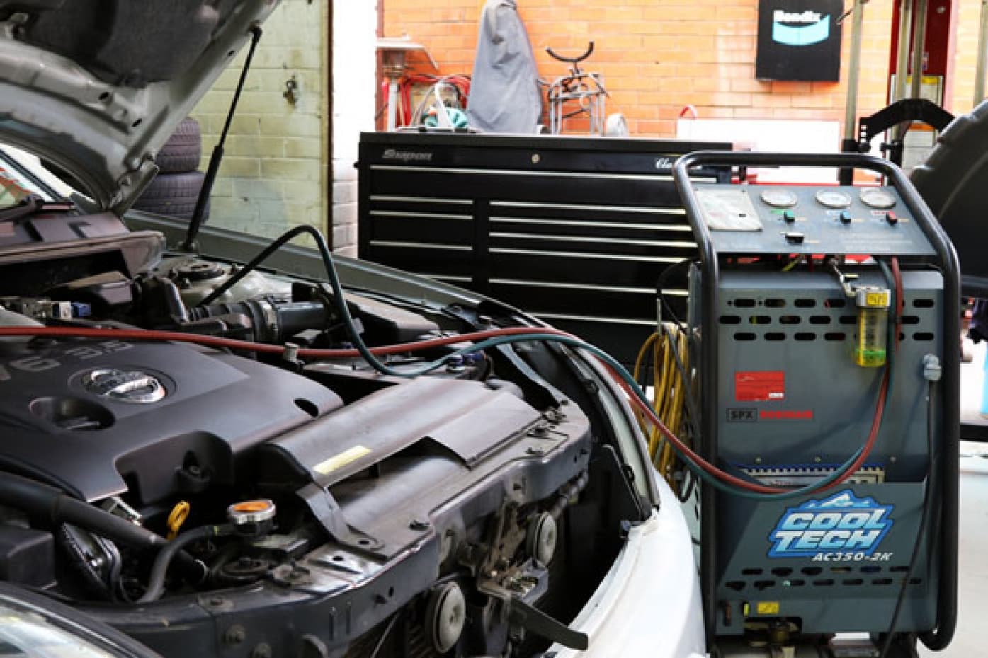 Auto Air Conditioning Service Cheltenham - At Stuart Hunter Motors, we provide expert auto air conditioning services for all vehicle makes and models, including 4WDs, across Melbourne’s southeast suburbs.